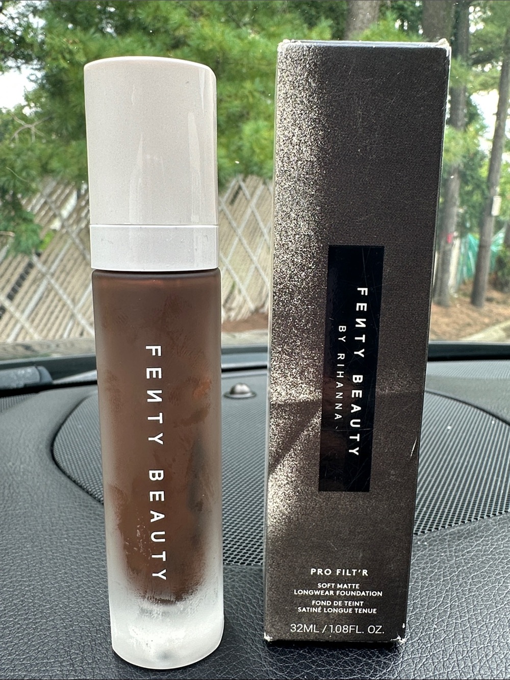 Fenty Beauty Pro Filt'r Soft Matte Foundation - Deep Brown 498